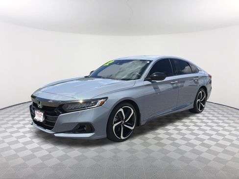 Used 2022 Honda Accord Sport image 3