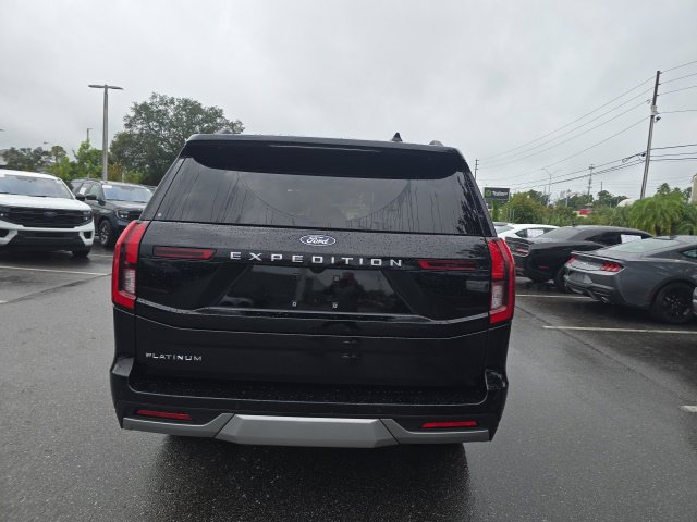 Certified 2025 Ford Expedition Platinum AWD/4WD image 4