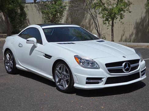 Used 2016 Mercedes-Benz SLK 350 image 3