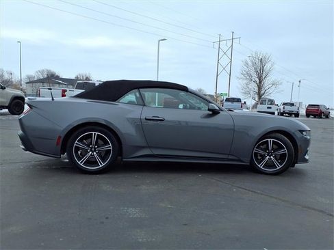 Used 2024 Ford Mustang Premium image 25