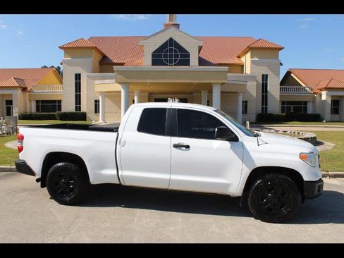 Used 2014 Toyota Tundra SR image 2