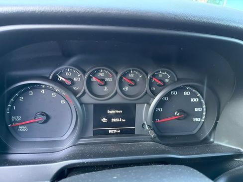 Used 2020 Chevrolet Silverado 1500 Custom w/ Custom Value Package RWD image 7