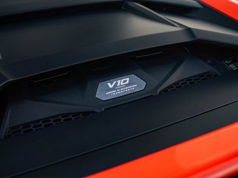 Used 2023 Lamborghini Huracan Sterrato image 27