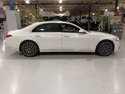 Certified 2022 Mercedes-Benz S 500 4MATIC image 6