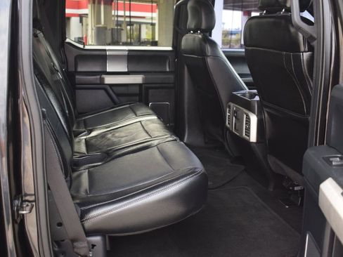 Used 2015 Ford F150 Lariat image 13