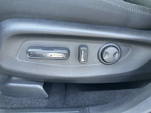 Used 2024 Honda CR-V EX image 13
