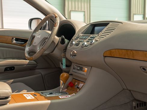 Used 2002 INFINITI Q45 image 34