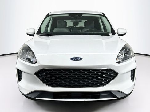 Used 2021 Ford Escape SE FWD image 2