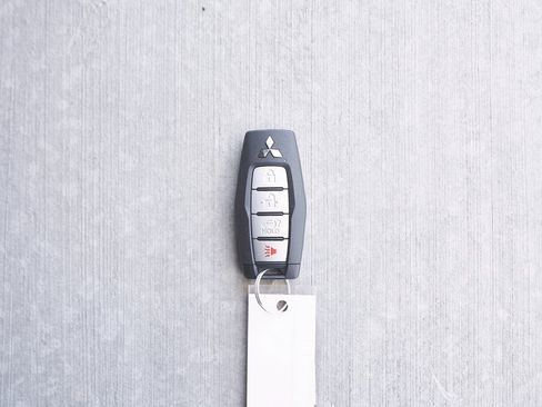 New 2025 Mitsubishi Outlander SEL image 55