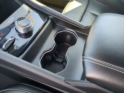 Used 2024 Jeep Grand Cherokee Limited image 24