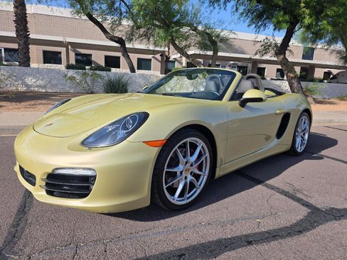 Used 2014 Porsche Boxster S RWD image 3