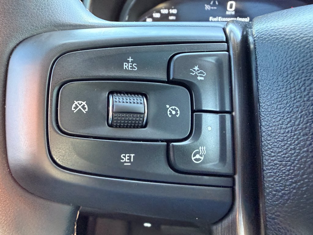 Used 2023 GMC Yukon XL AT4 w/ AT4 Premium Plus Package AWD/4WD image 16