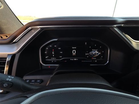 Used 2024 GMC Sierra 2500 Denali w/ Denali Reserve Package image 18