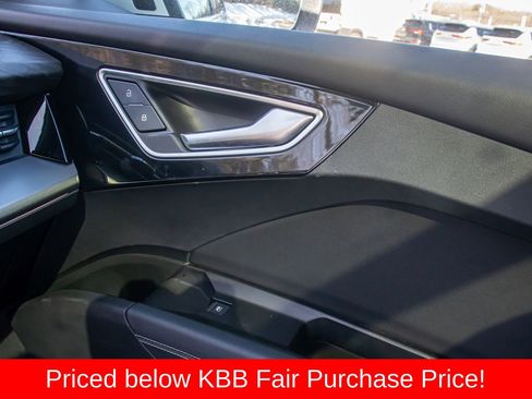 Used 2022 Audi Q4 e-tron Premium Plus AWD/4WD image 21