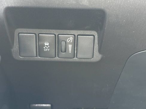 Used 2015 Toyota Prius V Three image 35