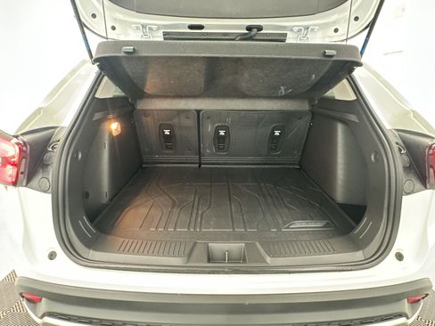 New 2026 Chevrolet Trax LT w/ LT Convenience Package FWD image 29