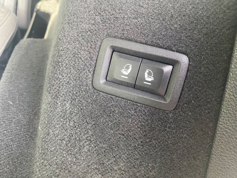 Used 2021 Jeep Grand Cherokee L Summit w/ Luxury Tech Group V image 24