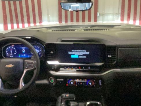 New 2026 Chevrolet Silverado 1500 LTZ w/ LTZ Premium Package AWD/4WD image 13