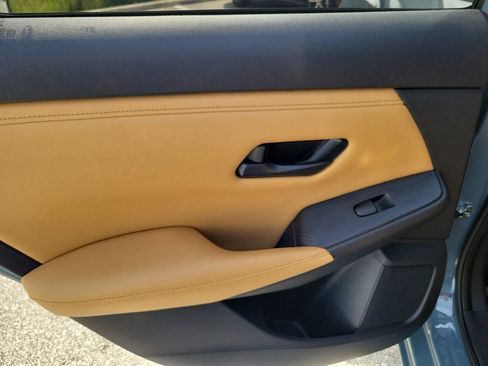 Used 2024 Nissan Sentra SV w/ SV Premium Package FWD image 12