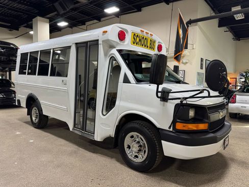 Used 2012 Chevrolet Express 3500 w/ School Bus Package image 13