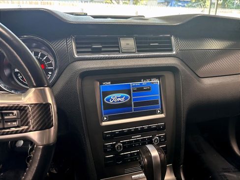 Used 2013 Ford Mustang GT Premium w/ Electronics Pkg RWD image 12