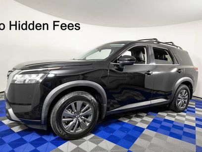 Used 2022 Nissan Pathfinder SV