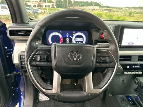 Used 2024 Toyota Tacoma TRD Off-Road image 14