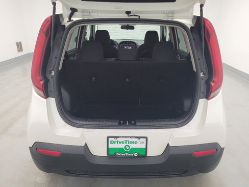 Used 2020 Kia Soul LX FWD image 29