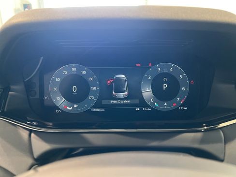 Used 2024 Land Rover Range Rover Evoque Dynamic SE image 22