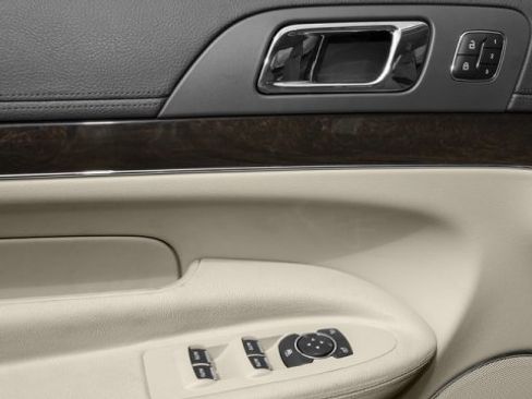 Used 2016 Lincoln MKT AWD w/ Equipment Group 201A image 19