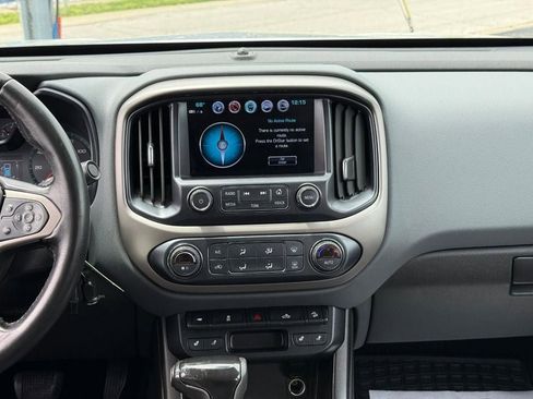 Used 2018 Chevrolet Colorado Z71 AWD/4WD image 13