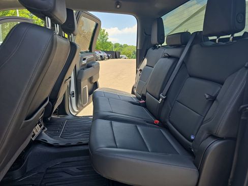 Used 2026 GMC Sierra 2500 SLT AWD/4WD image 14