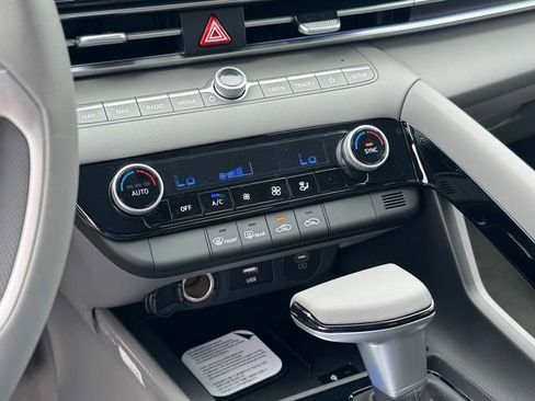 New 2026 Hyundai Elantra Sport FWD image 29