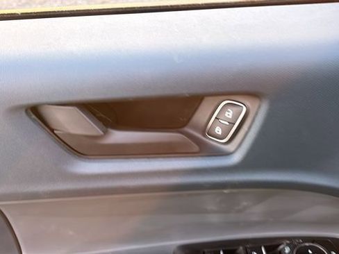 New 2026 Ford Maverick Lariat w/ Black Appearance Package image 9