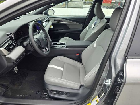 Certified 2025 Toyota Camry LE image 21