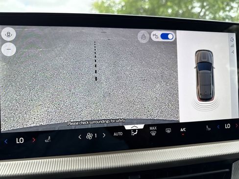 New 2026 Ford Explorer Active image 24