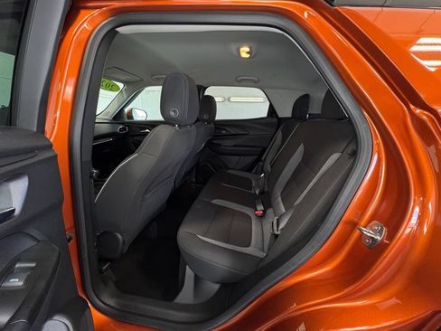 Used 2022 Chevrolet TrailBlazer LT w/ Convenience Package AWD/4WD image 21