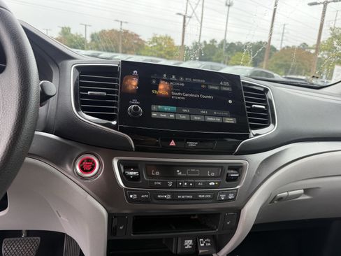 Used 2021 Honda Pilot EX image 22