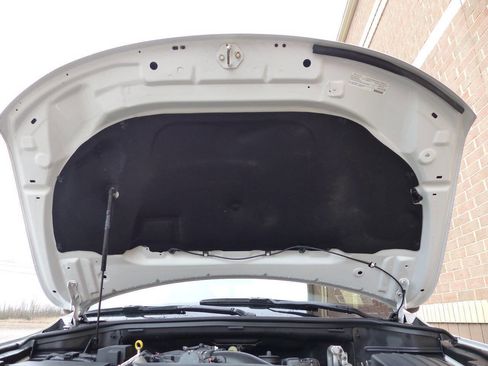 Used 2016 Jeep Grand Cherokee Laredo 75th Anniversary image 24