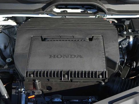 New 2025 Honda Pilot TrailSport image 9