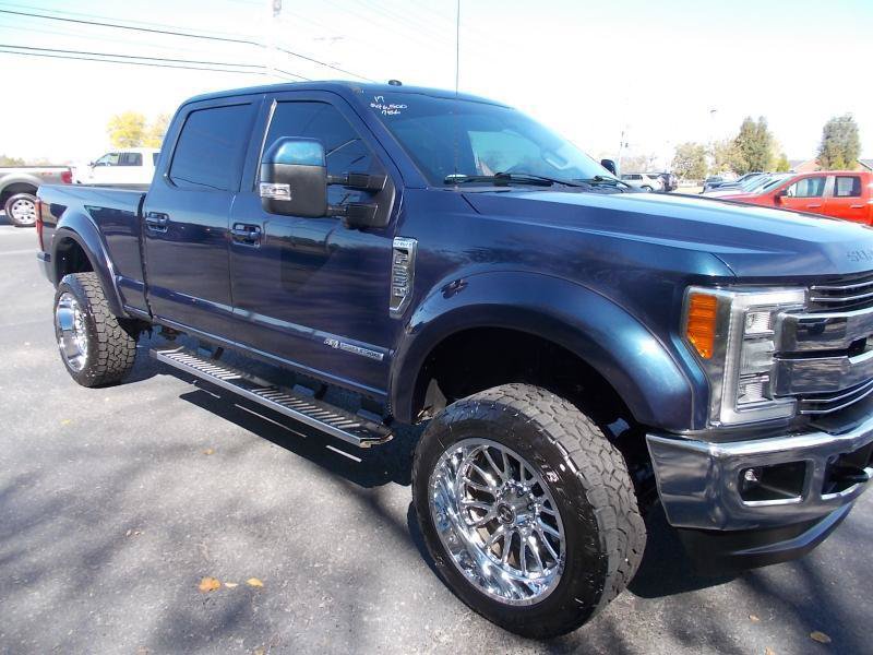 Used 2017 Ford F250 Lariat w/ Lariat Ultimate Package AWD/4WD image 11
