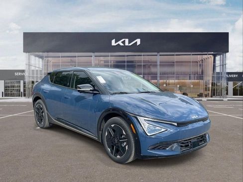 New 2025 Kia EV6 Wind AWD/4WD image 2
