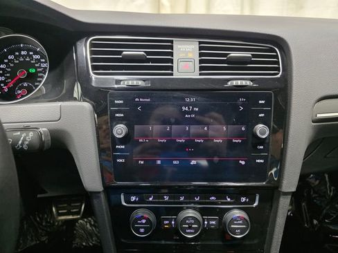 Used 2019 Volkswagen GTI Autobahn image 20