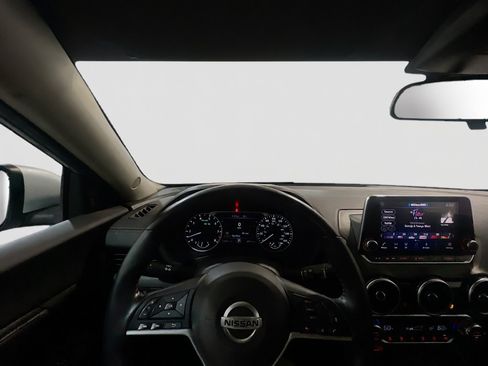 Used 2021 Nissan Sentra SV FWD image 7