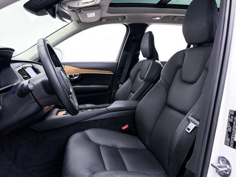 Used 2024 Volvo XC90 B6 Plus w/ Protection Package Premier AWD/4WD image 19