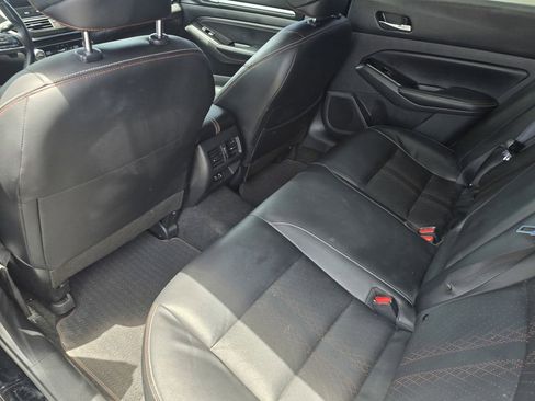 Used 2023 Nissan Altima 2.0 SR FWD image 12