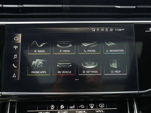 Used 2020 Audi SQ7 Prestige w/ Prestige Package image 64