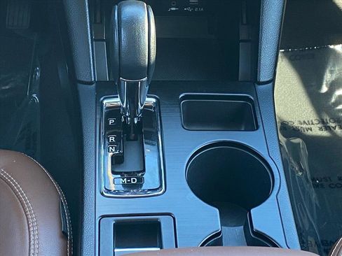 Used 2019 Subaru Outback 3.6R Touring w/ Popular Package #3A image 9