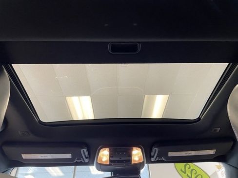 Used 2022 Dodge Charger Scat Pack image 22