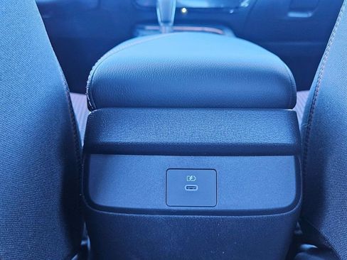 New 2026 Nissan Sentra SR w/ Floor Mat Package image 15